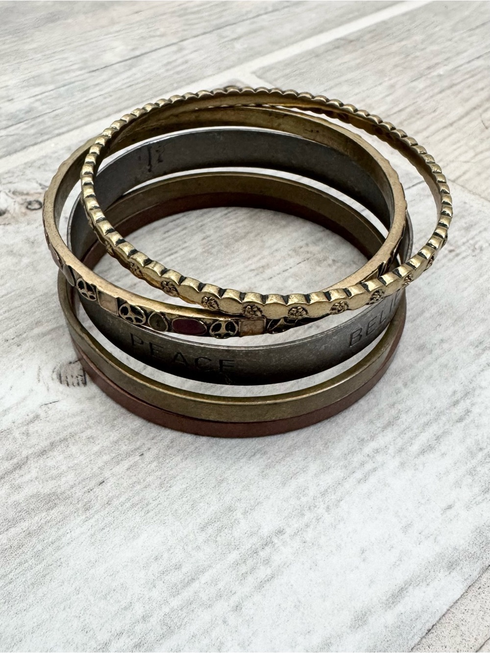 Metal Love Believe Bangle Bracelets